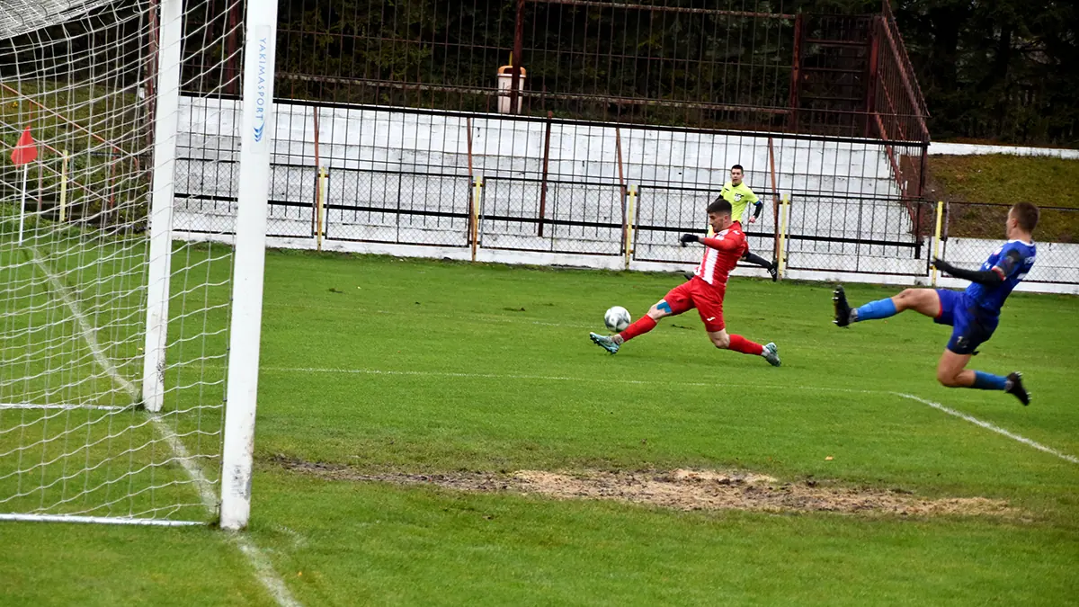 Porażka po bramce w 90 minucie.