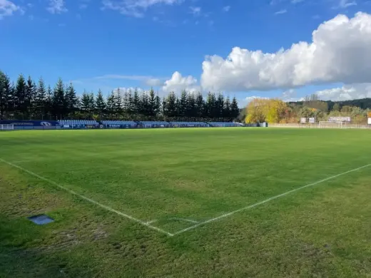 ️ 𝗡𝗔𝗦𝗭 𝗗𝗢𝗠! 🔵⚪🔴 Najbliższe spotkanie na stadionie przy ulicy Włoszczowskiej 1 rozegramy 7